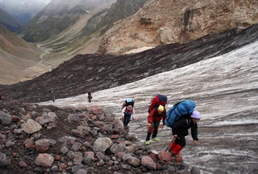 Фото 32. Начало подъёма на ледник Ирик.