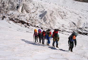 Фото 33. Подъём на перевал Терскол.