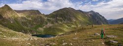 Верхний пологий участок подъёма от озера Голубое к озеру Перевальное.