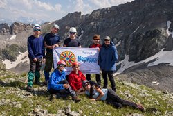 Группа на перевале Турий (Двойной Северный) 1Б 2940 м.