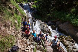 Радиальный выход до нижнего водопада на реке Чигордали.
