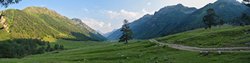 Вечерняя панорама долины реки Маруха. Вид в сторону Марухского перевала.