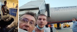 Приключения Жени и Андрея по пути домой. В Москве заменили рейс Победы из Внуково на Аэрофлот из Шереметьево. Трансфер между аэропортами бесплатный, но таксист подвёл и чуть не опоздали второй раз,