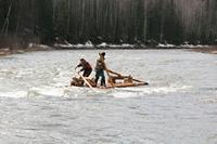 Очередной камень разворачивает плот.