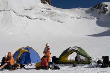 Фото 34. Лагерь под перевалом Загадка Западный