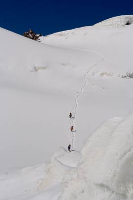Фото 59. Спуск с перевала Фестивальный